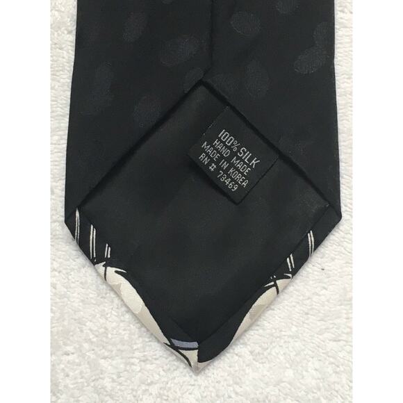 Looney Tunes Mania Vintage Cartoon Bugs Bunny Daffy Taz Men’s Novelty Tie - Picture 4 of 7